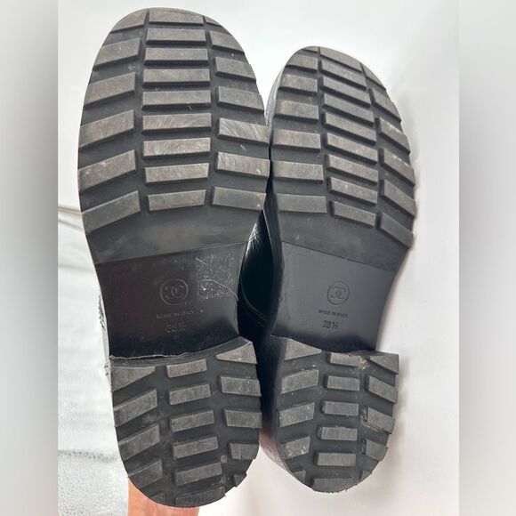 Chanel Interlocking CC Combat Pearl Leather Black Ankle Boots EU 38.5 US 7.5-8 - Picture 11 of 13